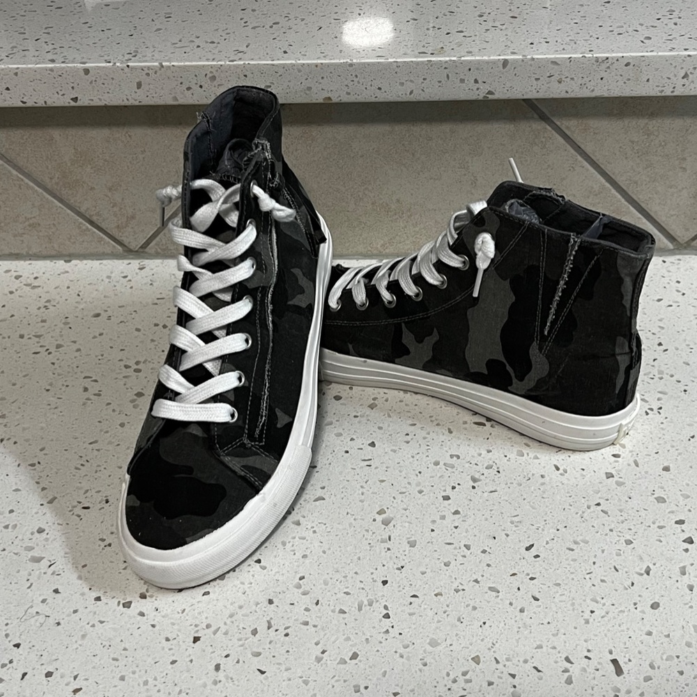 Camo High Top Canvas Shoes